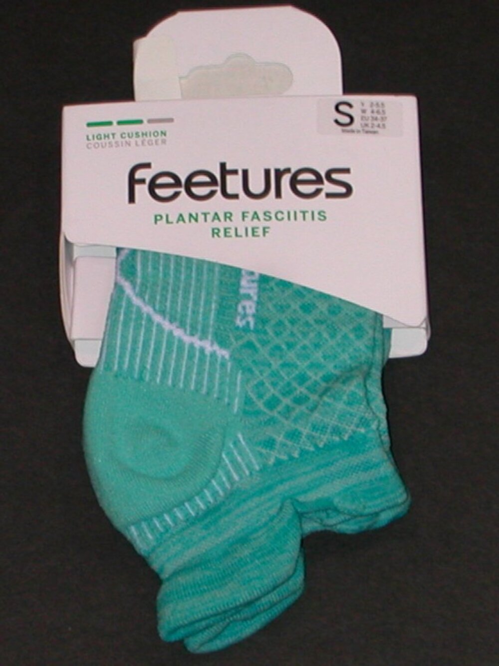 Feetures - Plantar Fasciitis Relief Light Cushion No Show Tab Socks Size Small